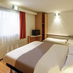 Standard Zimmer mit zwei Einzelbetten